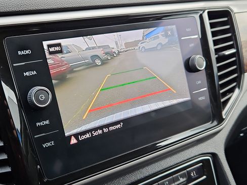 Used 2020 Volkswagen Atlas SEL R-Line image 20