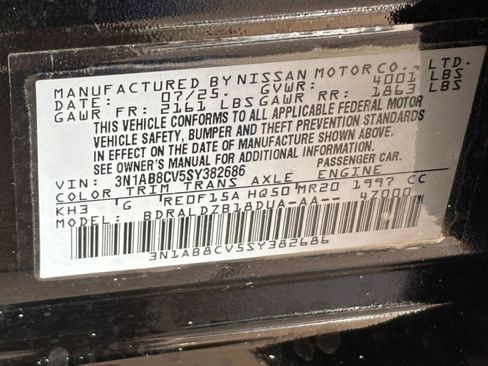 Used 2025 Nissan Sentra SV FWD image 27