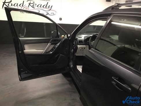 Used 2014 Subaru Forester 2.5i Premium w/ All-Weather Package image 17