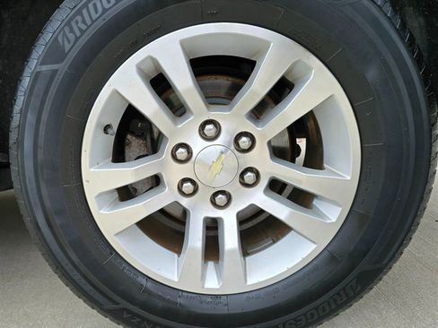 Used 2015 Chevrolet Suburban LT image 50