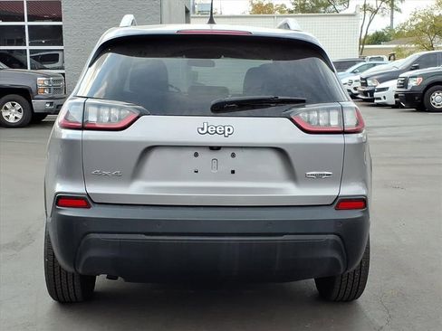 Used 2019 Jeep Cherokee Latitude Plus image 4