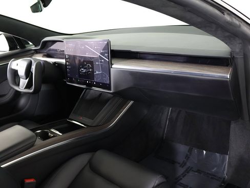 Used 2022 Tesla Model S image 32