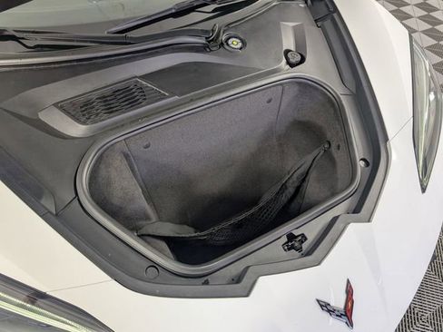 Used 2022 Chevrolet Corvette Stingray Premium Conv w/ Z51 Performance Package RWD image 29