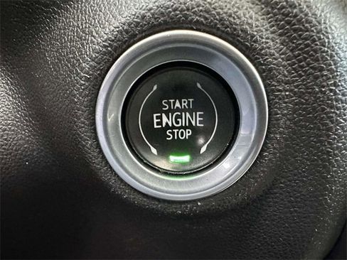 Used 2020 Chevrolet Silverado 1500 RST image 27