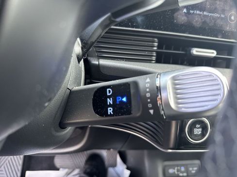 Used 2025 Hyundai Ioniq 5 SEL image 23