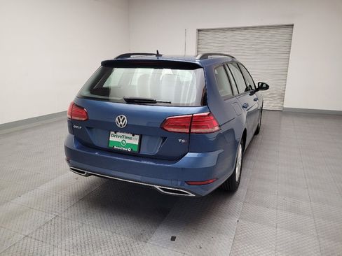 Used 2018 Volkswagen Golf S image 7