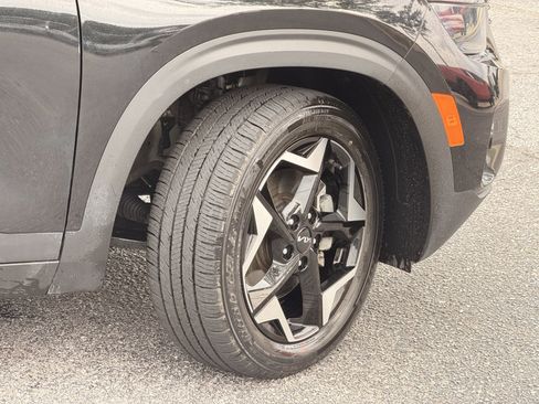 Used 2024 Kia Seltos EX AWD/4WD image 8
