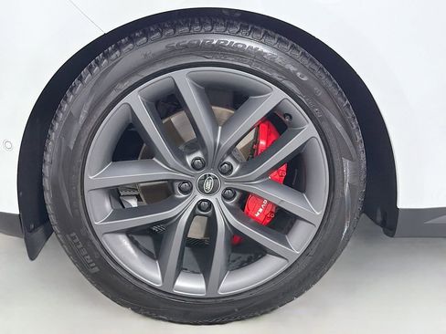 Certified 2025 Land Rover Range Rover Sport SE AWD/4WD image 33