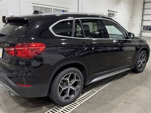 Used 2017 BMW X1 xDrive28i image 11
