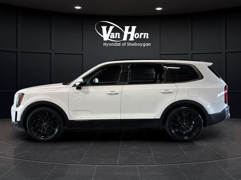 Used 2022 Kia Telluride SX w/ SX Prestige Package AWD/4WD image 4