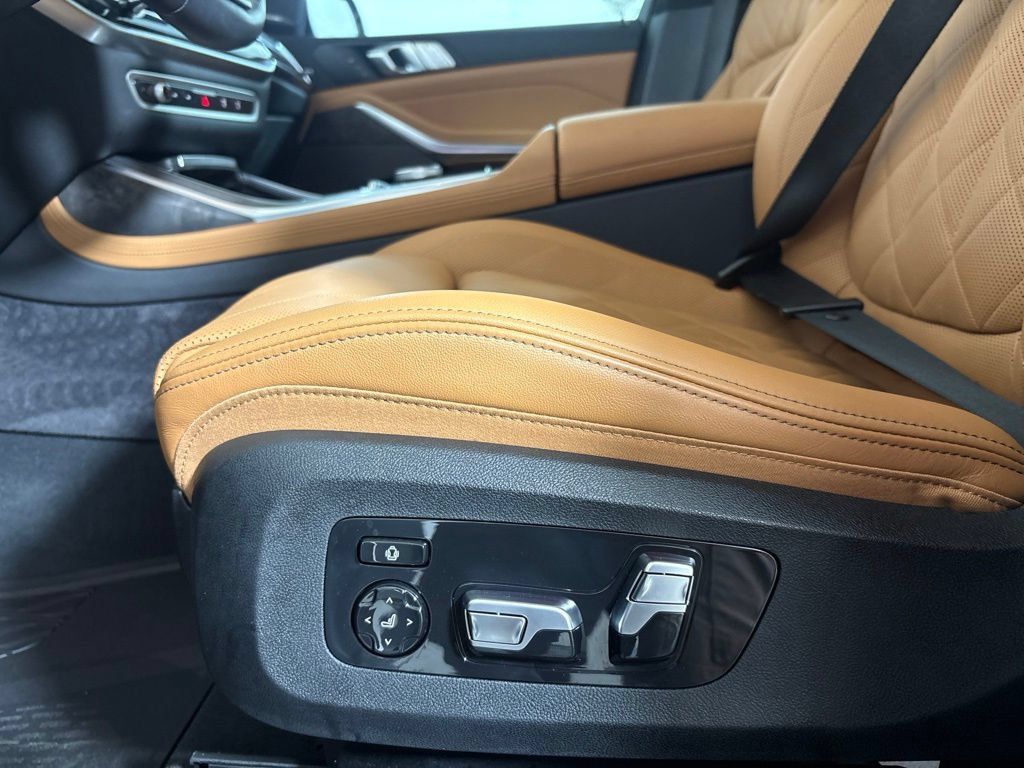 Certified 2026 BMW X7 xDrive40i AWD/4WD image 25