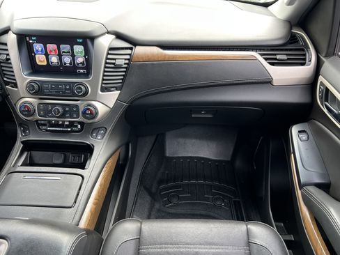 Used 2019 GMC Yukon Denali w/ Denali Ultimate Package AWD/4WD image 37
