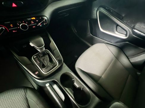 Used 2021 Kia Soul LX FWD image 25