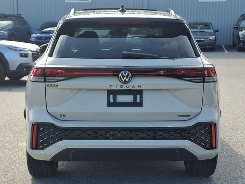 Used 2026 Volkswagen Tiguan SE R-Line AWD/4WD image 5