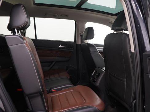 Used 2023 Volkswagen Atlas SEL Premium AWD/4WD image 14