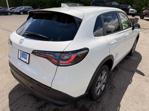 Used 2026 Honda HR-V LX image 3