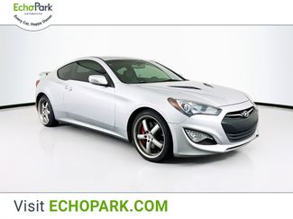 Used 2015 Hyundai Genesis 3.8 image 1