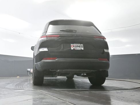 New 2026 Jeep Grand Cherokee Limited w/ Limited Altitude Package image 44