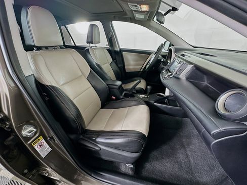 Used 2015 Toyota RAV4 XLE FWD image 29