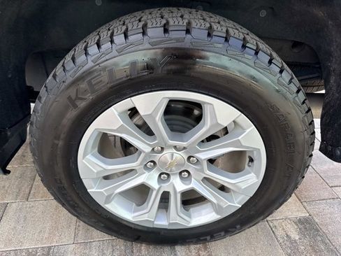 Used 2022 Chevrolet Silverado 1500 LTZ w/ LTZ Premium Package image 36