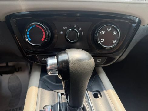 Used 2021 Honda HR-V LX image 25