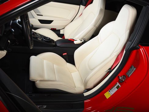 Used 2022 Porsche 911 GT3 RWD image 6