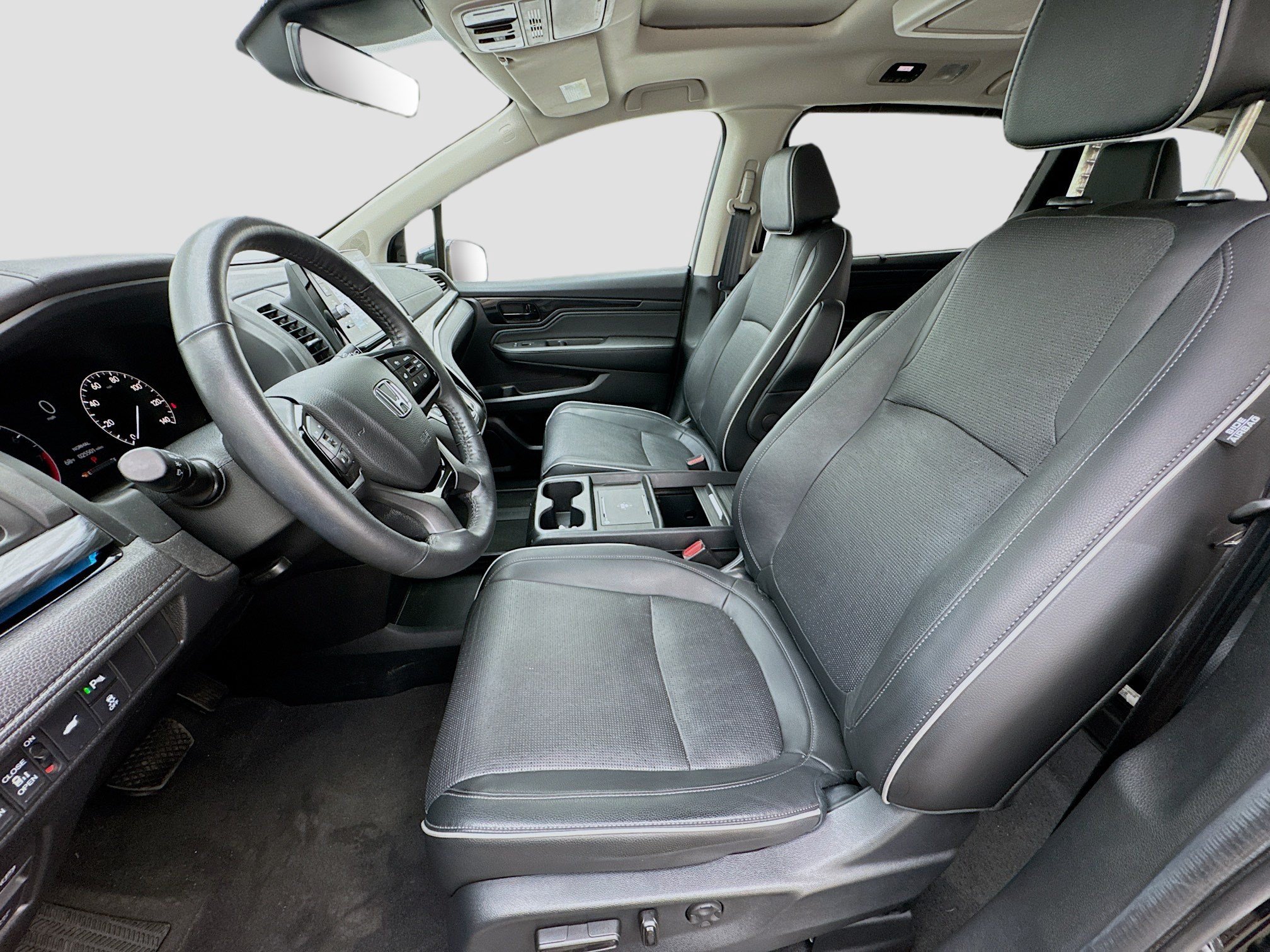Used 2025 Honda Odyssey Elite image 13