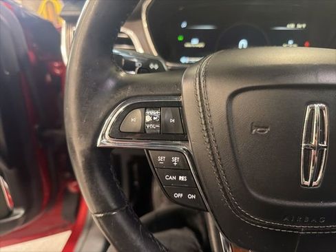 Used 2017 Lincoln Continental Reserve w/ Climate Package image 27