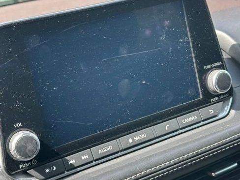 Used 2023 Nissan Rogue S image 19