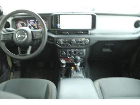 Used 2025 Jeep Wrangler Unlimited Sport image 14