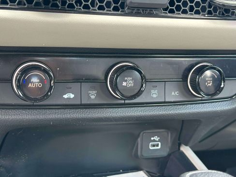 Certified 2023 Honda HR-V LX image 23