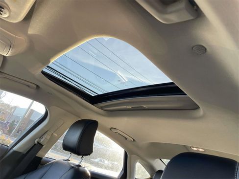 Used 2020 Ford Fusion Energi Titanium image 19