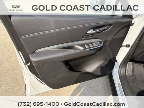 Used 2021 Cadillac XT4 Premium Luxury w/ Cold Weather Package FWD image 16