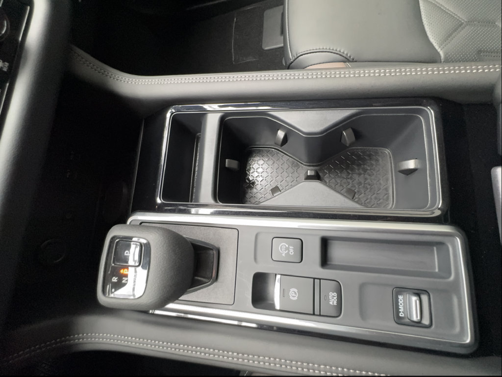 Used 2026 Nissan Pathfinder Platinum w/ Cargo Package FWD image 52