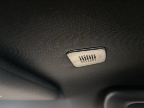 Certified 2022 Dodge Charger R/T image 32