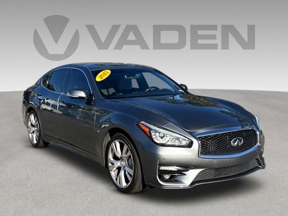 Used 2015 INFINITI Q70 3.7 w/ Sport Package