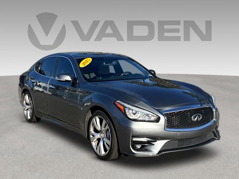 Used 2015 INFINITI Q70 3.7 w/ Sport Package image 1