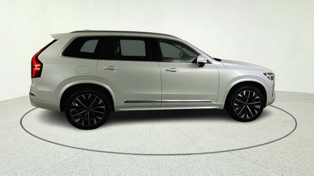 New 2026 Volvo XC90 T8 Plus w/ Protection Package AWD/4WD image 8