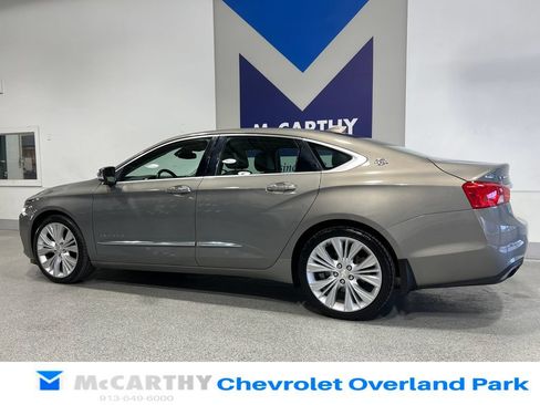 Used 2017 Chevrolet Impala Premier w/ Enhanced Convenience Package FWD image 7