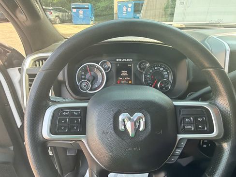 Used 2022 RAM 2500 Big Horn AWD/4WD image 24