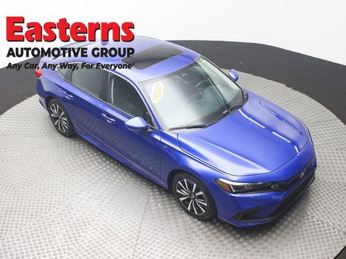 Used 2022 Honda Civic EX image 3