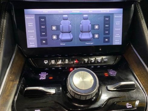 Used 2022 Jeep Grand Wagoneer Series I image 19