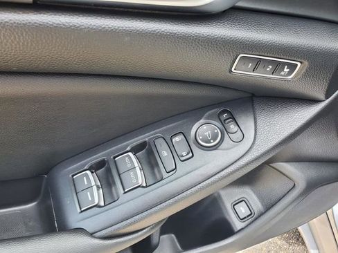 Used 2019 Honda Accord EX-L image 9