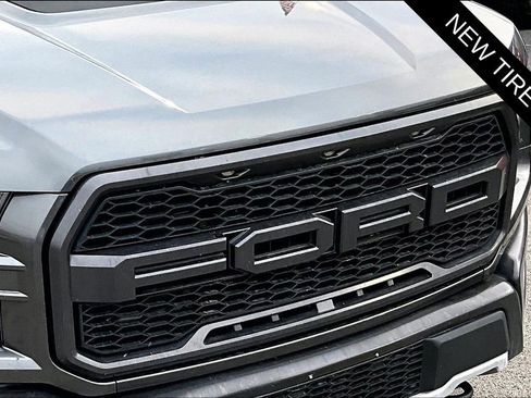 Used 2020 Ford F150 Raptor image 32