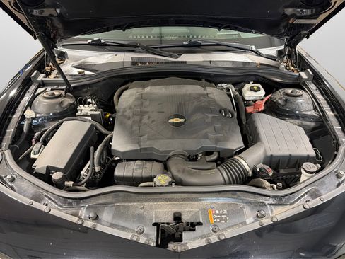 Used 2015 Chevrolet Camaro LT RWD image 11