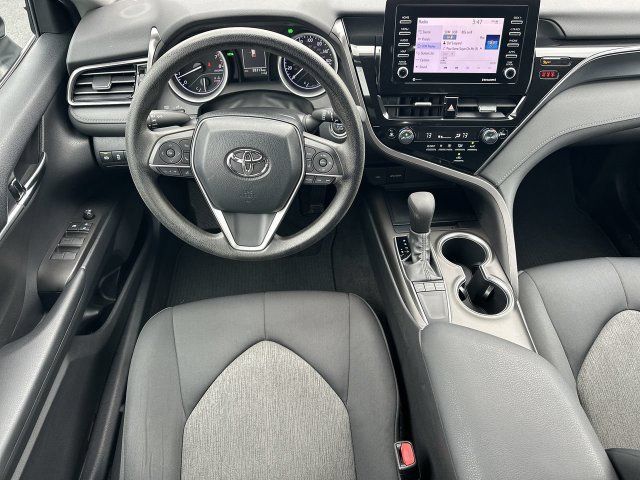 Used 2022 Toyota Camry LE w/ Convenience Package FWD image 19