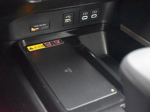 Certified 2025 Toyota Camry LE w/ Convenience Package image 13