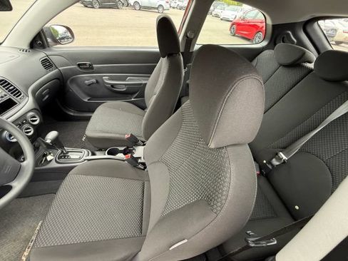 Used 2010 Hyundai Accent GS FWD image 14