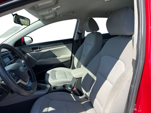 Used 2017 Hyundai Elantra SE FWD image 10