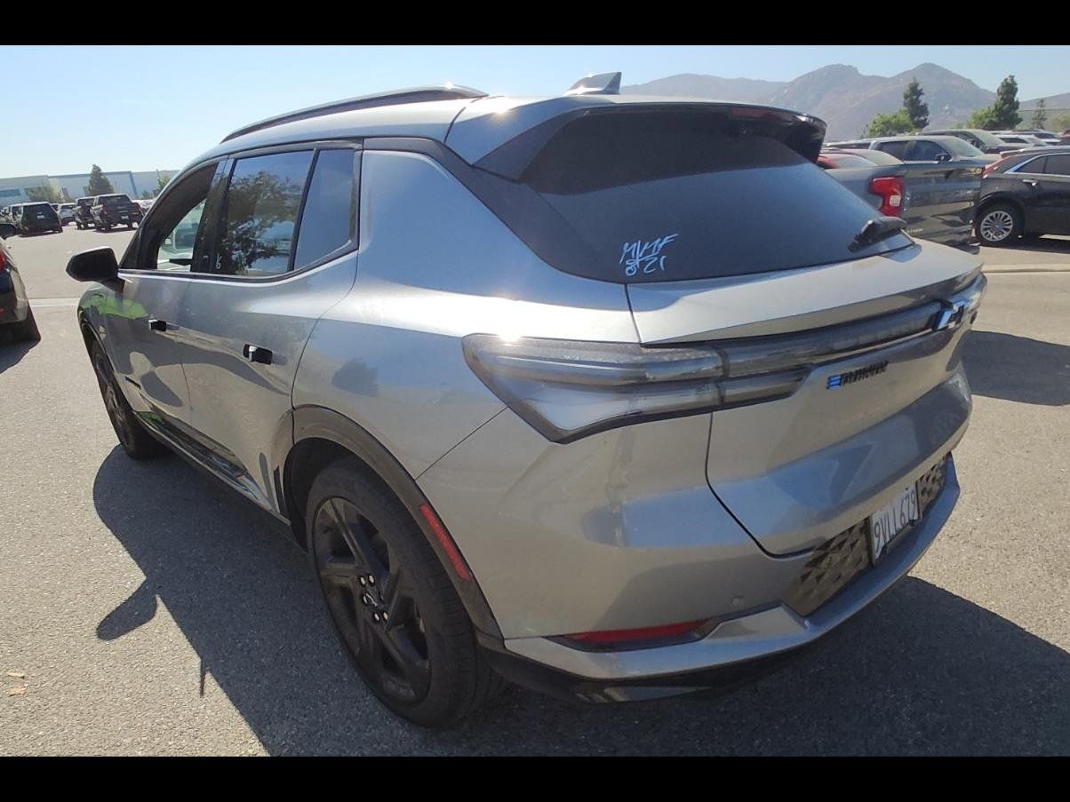 Used 2025 Chevrolet Equinox EV RS w/ Convenience Package II FWD image 7